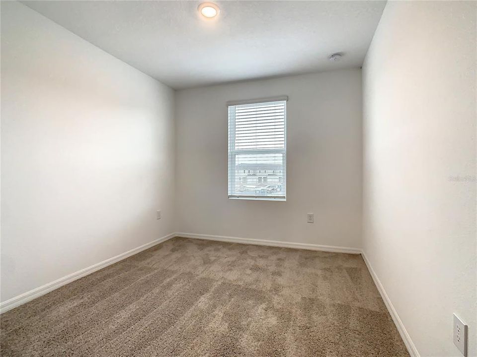 For Rent: $2,050 (3 beds, 2 baths, 1365 Square Feet)