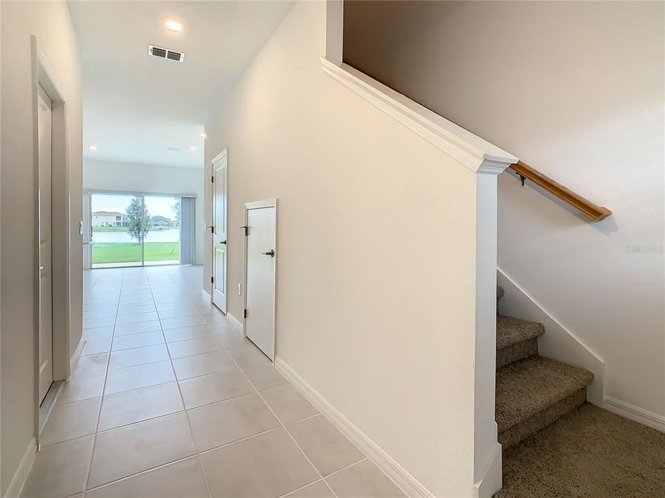 For Rent: $2,050 (3 beds, 2 baths, 1365 Square Feet)