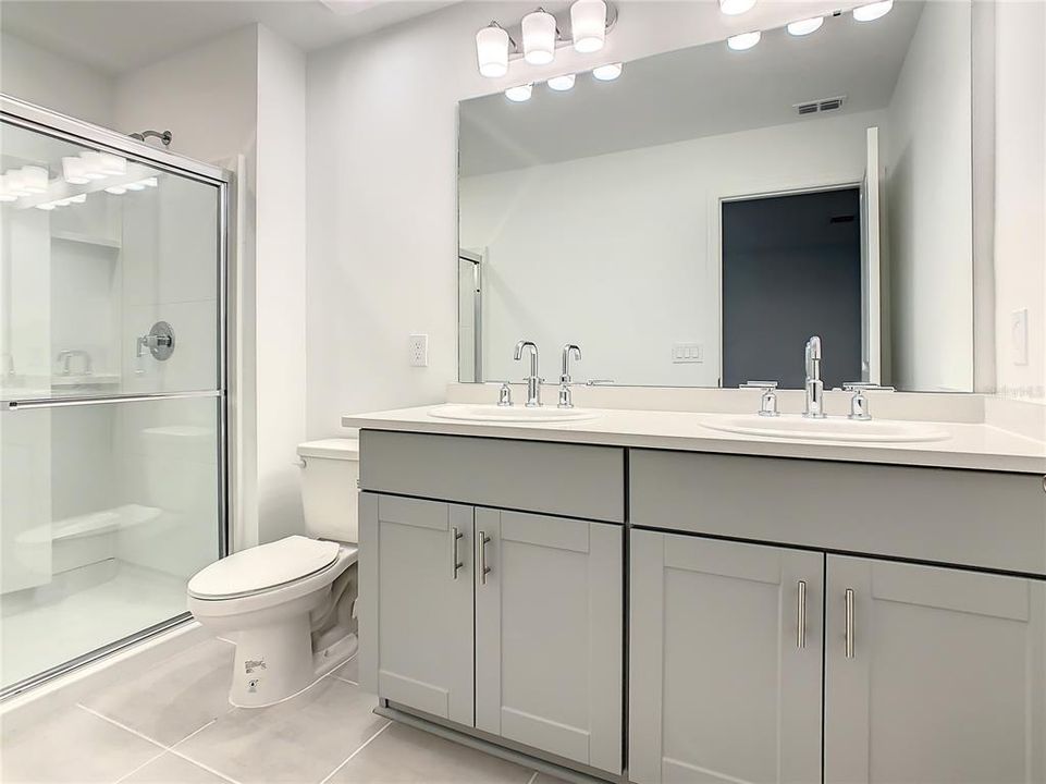 For Rent: $2,050 (3 beds, 2 baths, 1365 Square Feet)