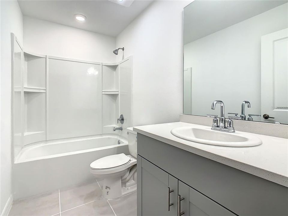 For Rent: $2,050 (3 beds, 2 baths, 1365 Square Feet)