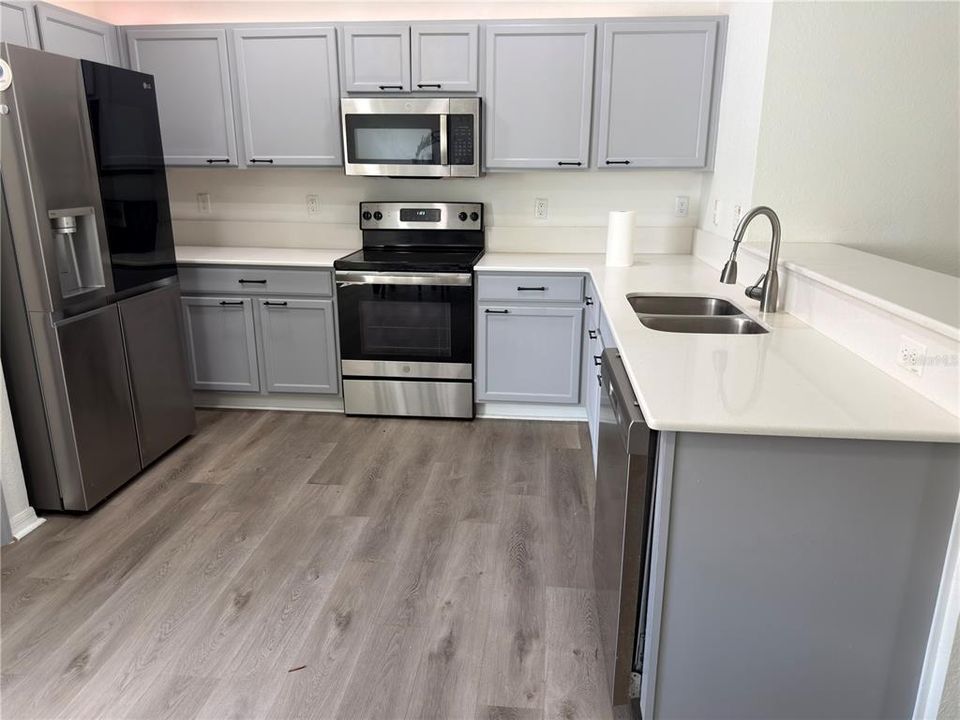 En Renta: $2,800 (4 camas, 2 baños, 1688 Pies cuadrados)