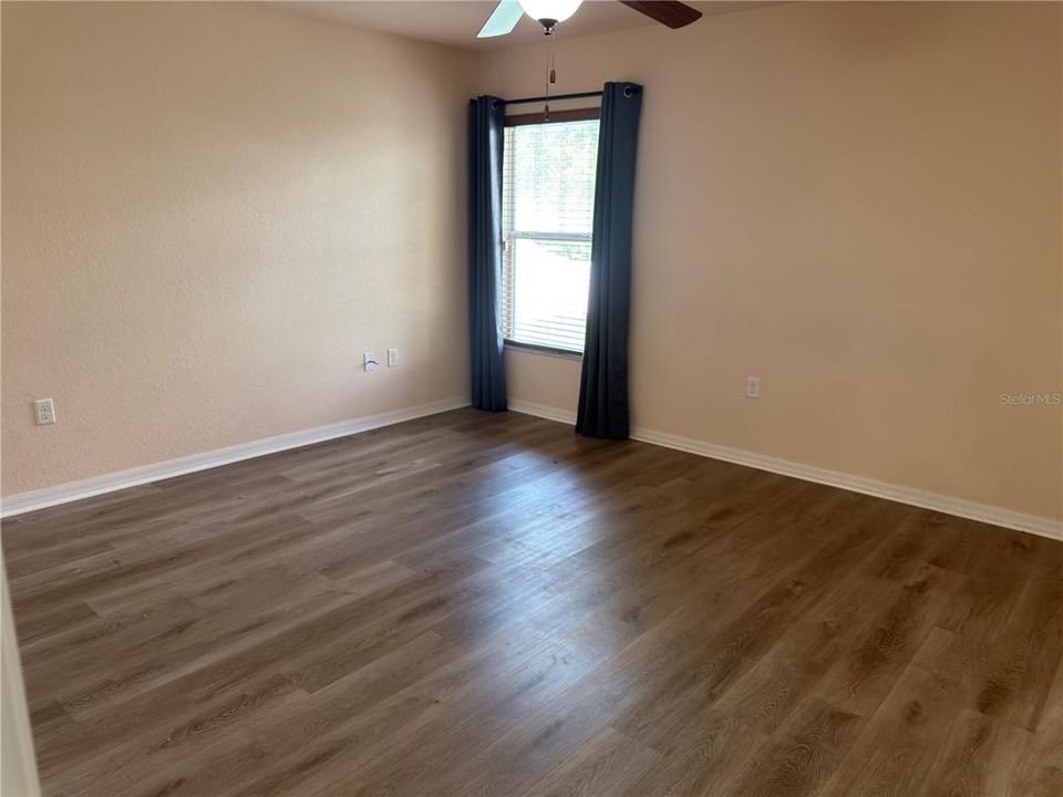 En Renta: $2,800 (4 camas, 2 baños, 1688 Pies cuadrados)