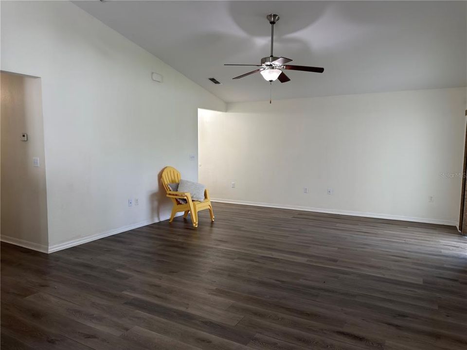 En Renta: $2,800 (4 camas, 2 baños, 1688 Pies cuadrados)