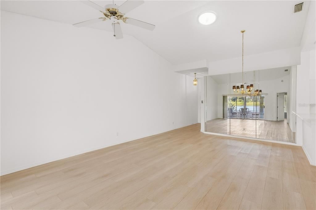 For Sale: $184,000 (2 beds, 2 baths, 1125 Square Feet)