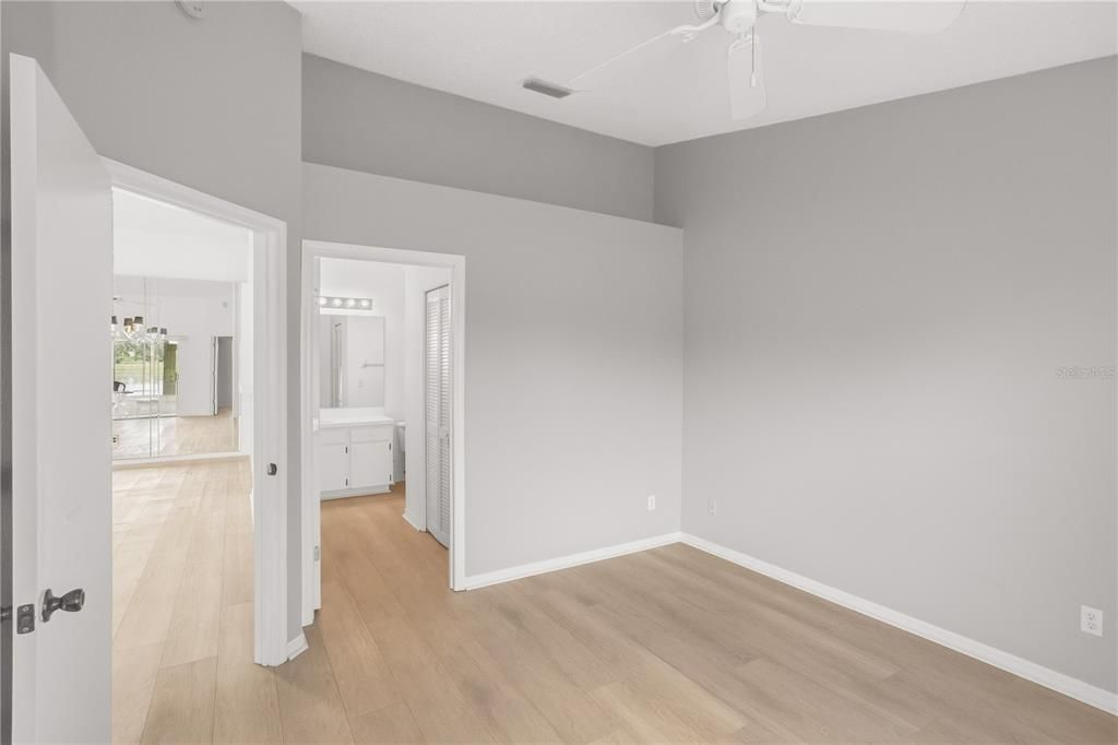 For Sale: $184,000 (2 beds, 2 baths, 1125 Square Feet)