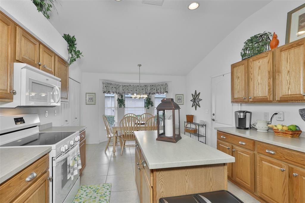For Sale: $286,000 (2 beds, 2 baths, 1855 Square Feet)