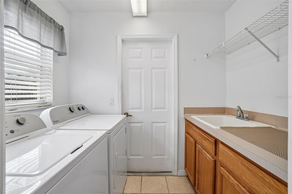 For Sale: $219,900 (3 beds, 2 baths, 1629 Square Feet)