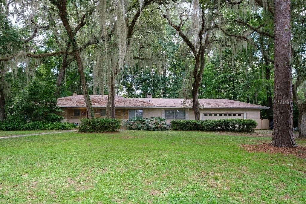 En Venta: $525,000 (4 camas, 3 baños, 2200 Pies cuadrados)