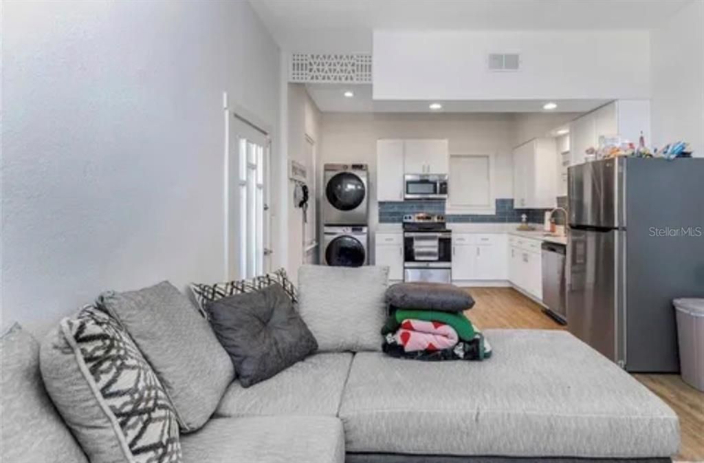 For Rent: $1,650 (1 beds, 1 baths, 600 Square Feet)
