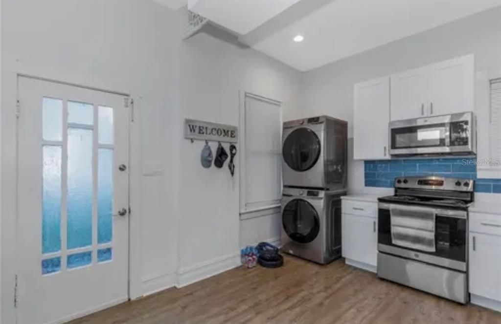 For Rent: $1,650 (1 beds, 1 baths, 600 Square Feet)