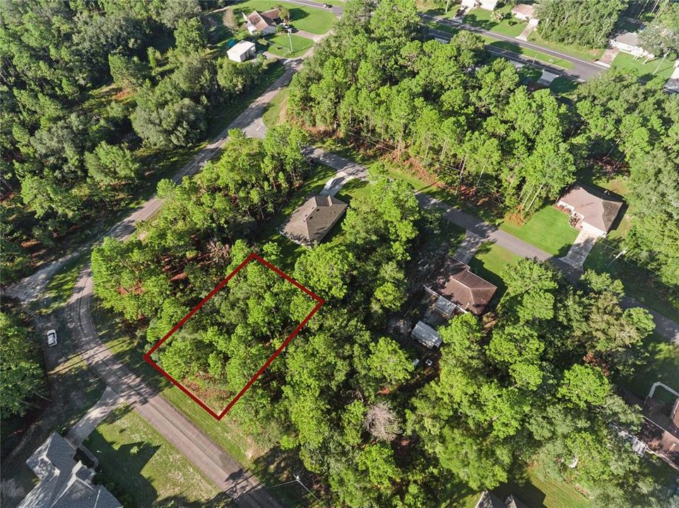 На продажу: $29,900 (0.26 acres)