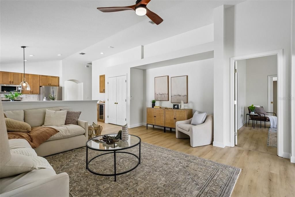 En Venta: $499,999 (5 camas, 2 baños, 2206 Pies cuadrados)