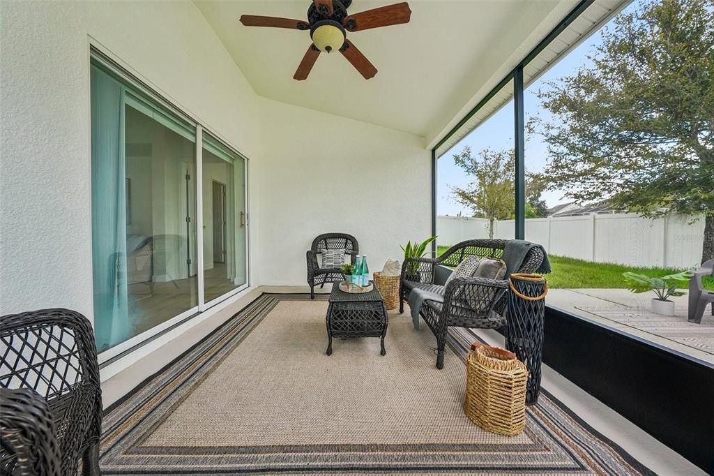 En Venta: $499,999 (5 camas, 2 baños, 2206 Pies cuadrados)