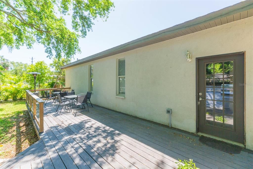En Venta: $495,900 (4 camas, 3 baños, 1832 Pies cuadrados)