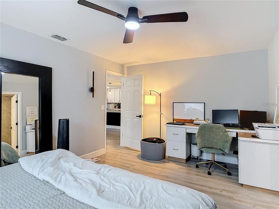 For Rent: $2,600 (3 beds, 2 baths, 1694 Square Feet)