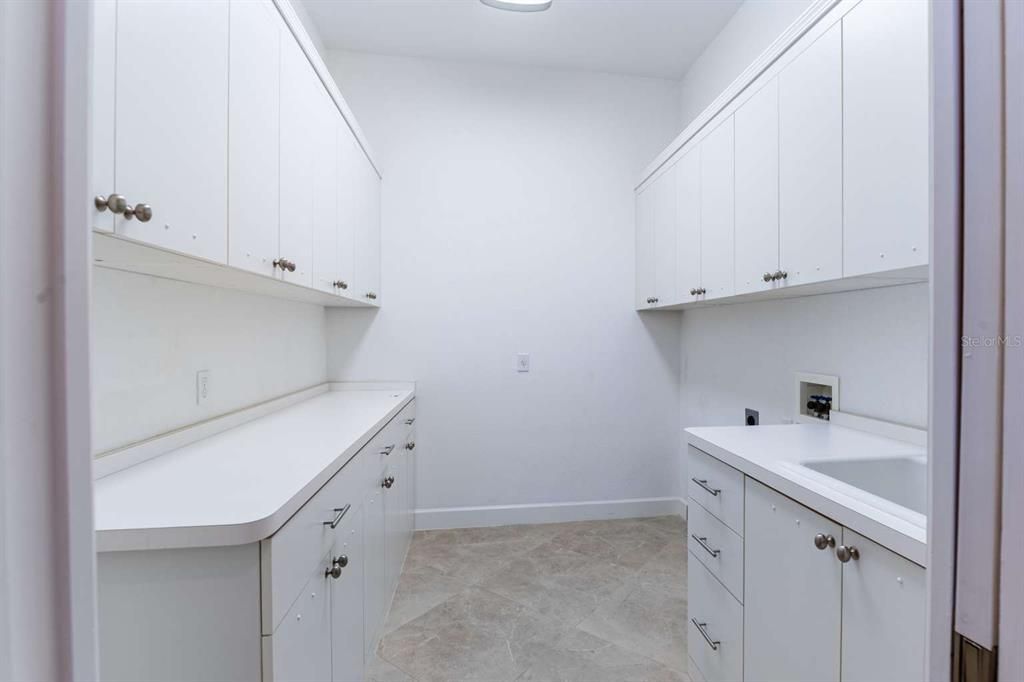 For Sale: $1,250,000 (3 beds, 3 baths, 2951 Square Feet)