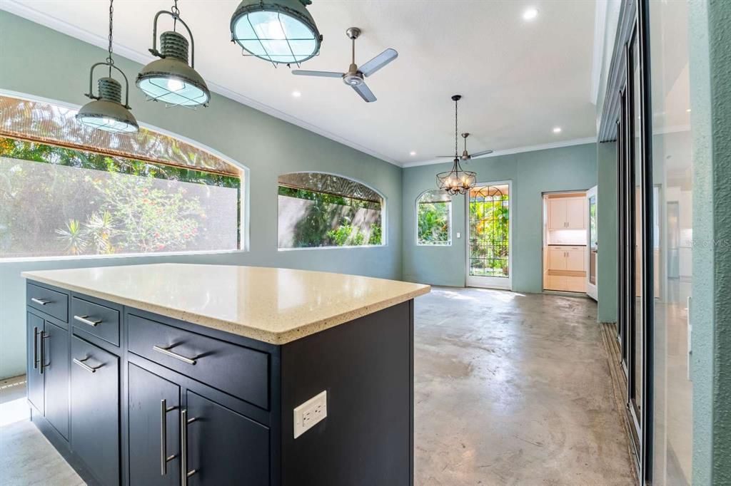 For Sale: $1,250,000 (3 beds, 3 baths, 2951 Square Feet)