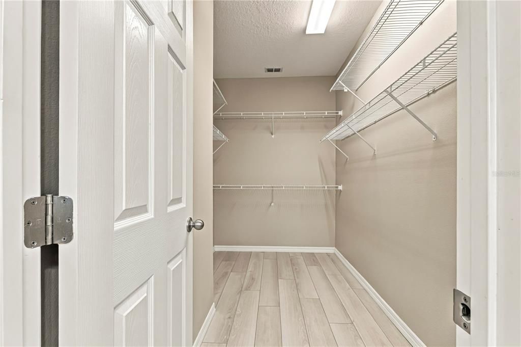 For Rent: $2,600 (3 beds, 2 baths, 1780 Square Feet)