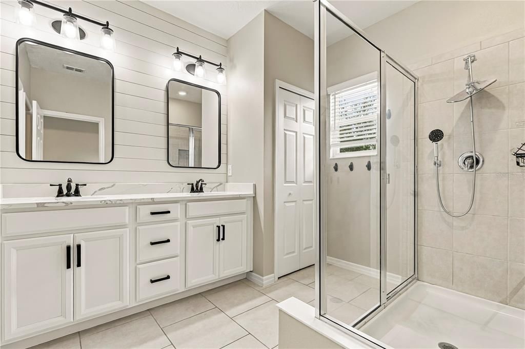 For Rent: $2,600 (3 beds, 2 baths, 1780 Square Feet)
