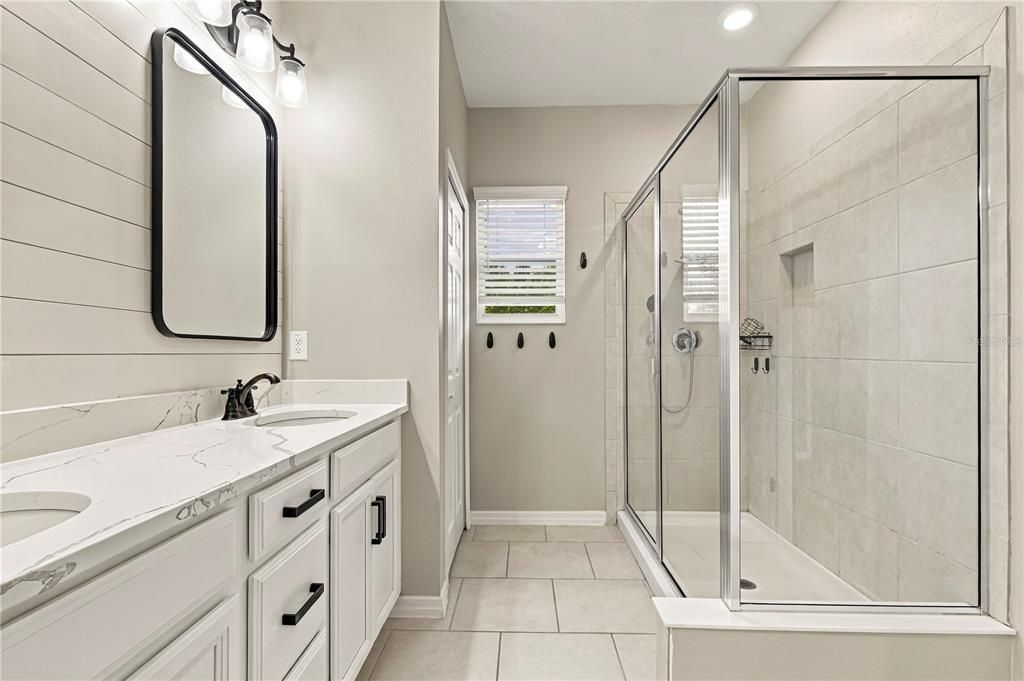 For Rent: $2,600 (3 beds, 2 baths, 1780 Square Feet)