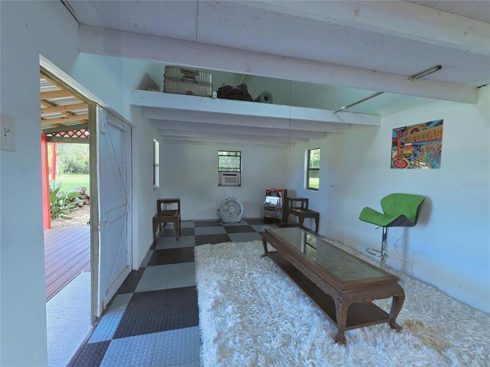 For Sale: $375,000 (3 beds, 2 baths, 1469 Square Feet)