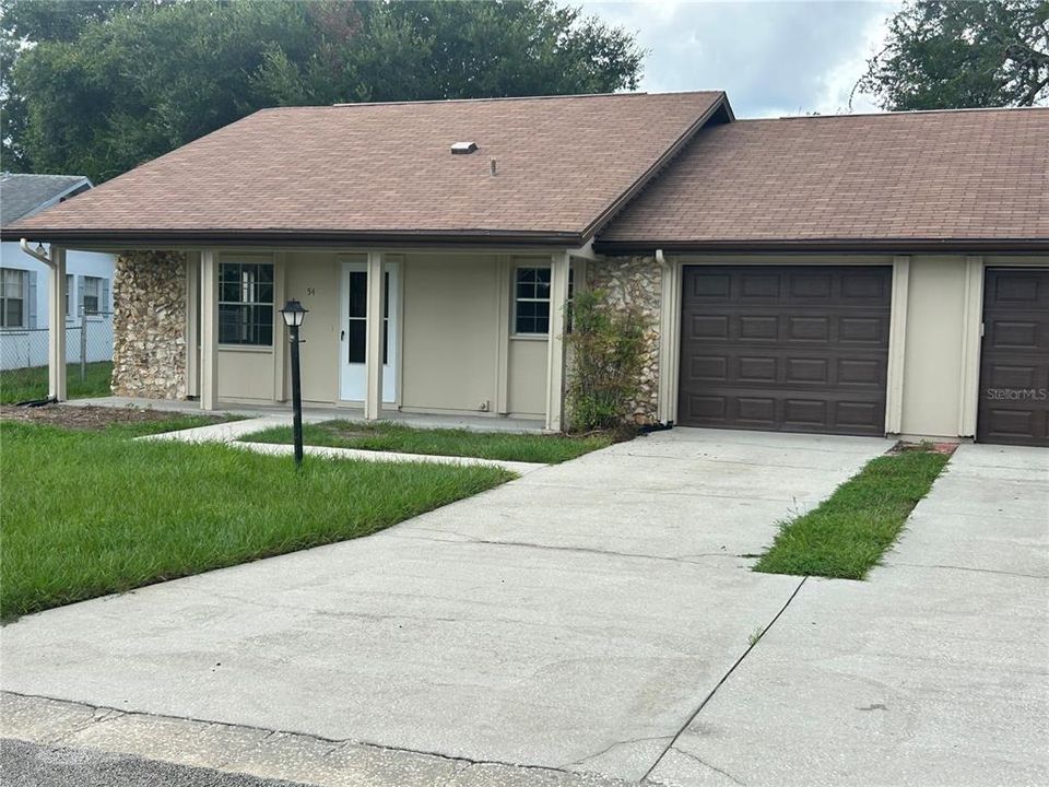 For Rent: $1,750 (2 beds, 2 baths, 980 Square Feet)