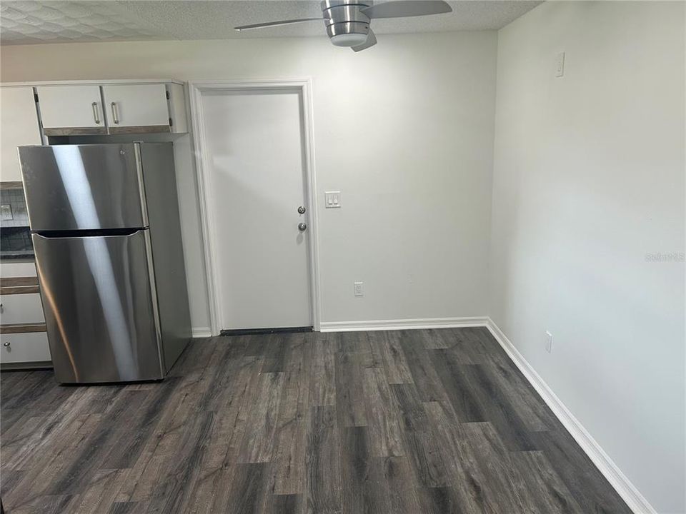 For Rent: $1,750 (2 beds, 2 baths, 980 Square Feet)
