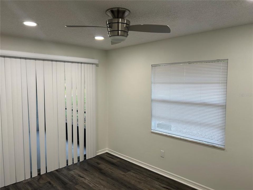 For Rent: $1,750 (2 beds, 2 baths, 980 Square Feet)
