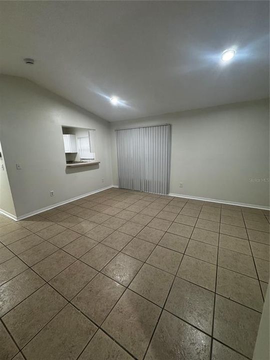 En Venta: $269,900 (3 camas, 2 baños, 1228 Pies cuadrados)