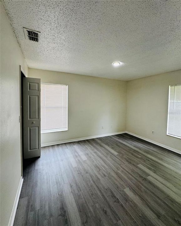 En Venta: $269,900 (3 camas, 2 baños, 1228 Pies cuadrados)