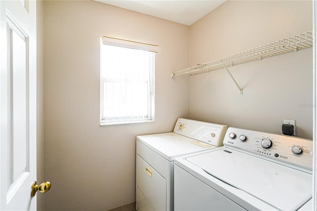 For Rent: $2,000 (3 beds, 2 baths, 1740 Square Feet)