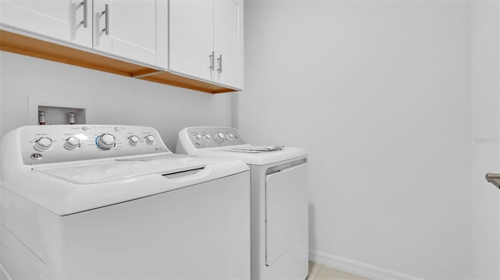 For Rent: $1,995 (3 beds, 2 baths, 1787 Square Feet)