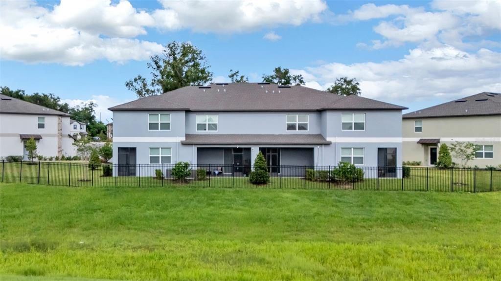 For Rent: $1,995 (3 beds, 2 baths, 1787 Square Feet)