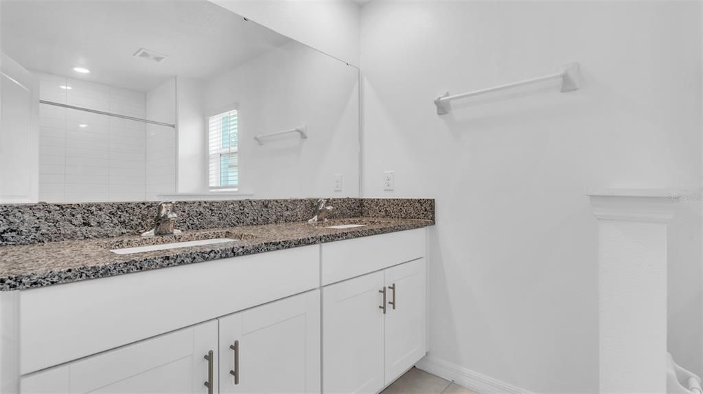 For Rent: $1,995 (3 beds, 2 baths, 1787 Square Feet)