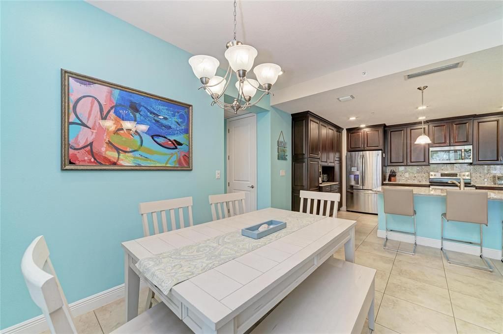 En Venta: $575,000 (2 camas, 2 baños, 1456 Pies cuadrados)