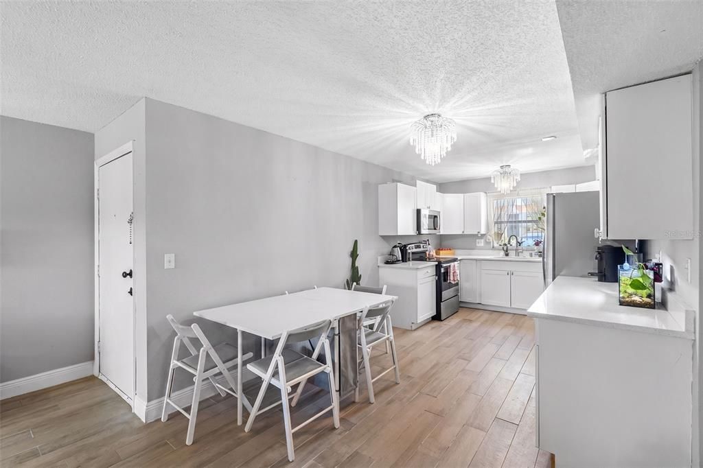 For Sale: $239,000 (3 beds, 2 baths, 1363 Square Feet)