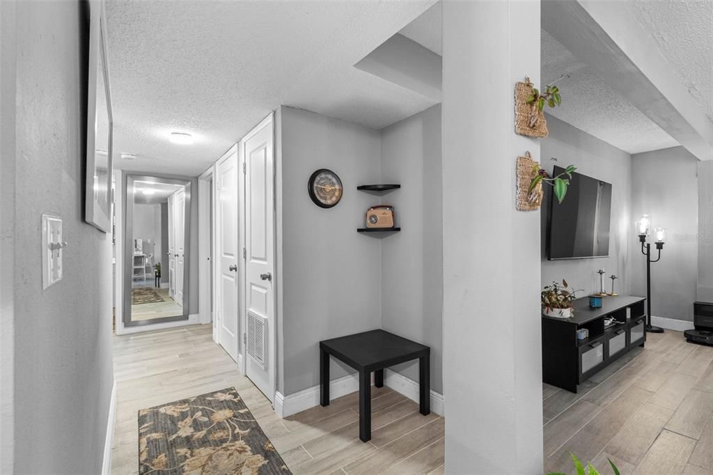 For Sale: $239,000 (3 beds, 2 baths, 1363 Square Feet)