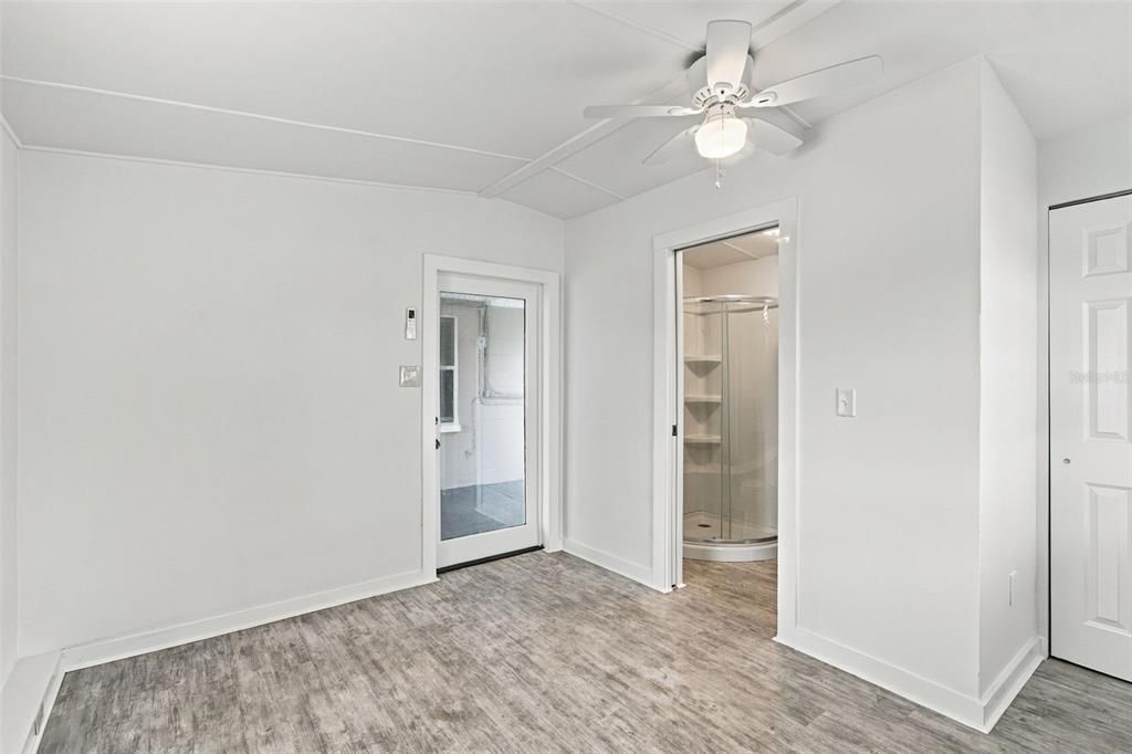 En Venta: $649,000 (4 camas, 4 baños, 1852 Pies cuadrados)