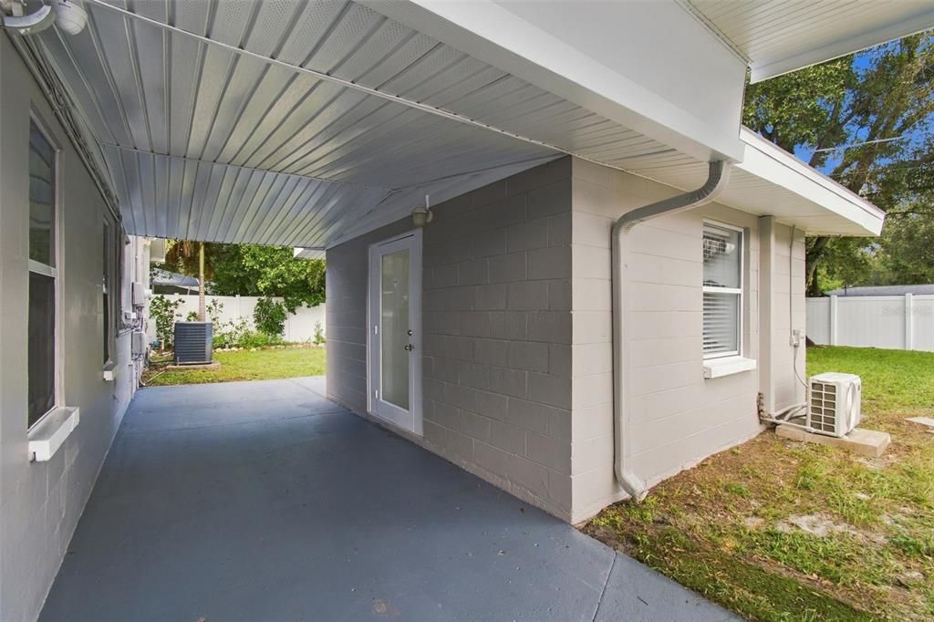En Venta: $649,000 (4 camas, 4 baños, 1852 Pies cuadrados)
