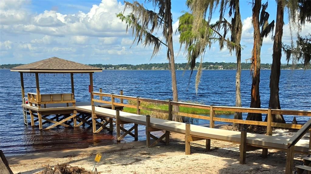 En Venta: $299,000 (0.59 acres)