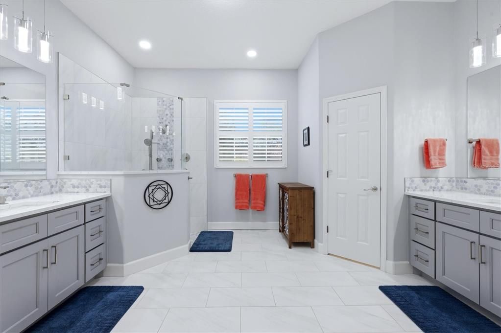 En Venta: $619,000 (4 camas, 3 baños, 2424 Pies cuadrados)