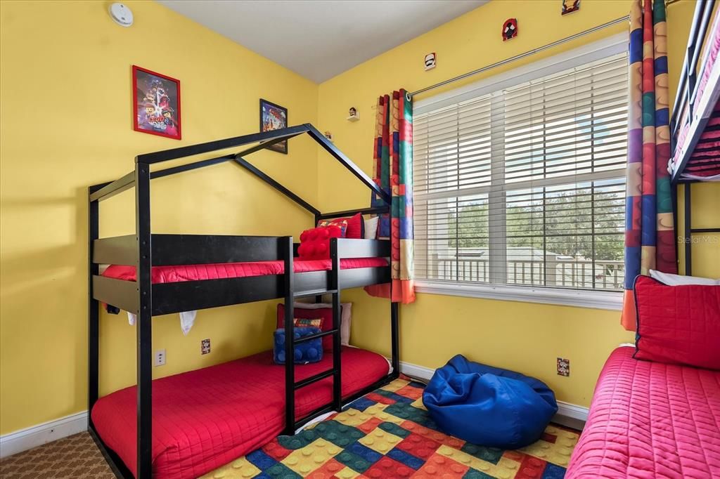 For Sale: $297,500 (3 beds, 2 baths, 1419 Square Feet)