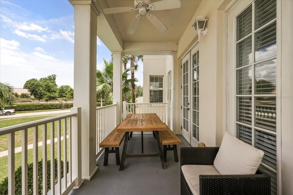 For Sale: $297,500 (3 beds, 2 baths, 1419 Square Feet)