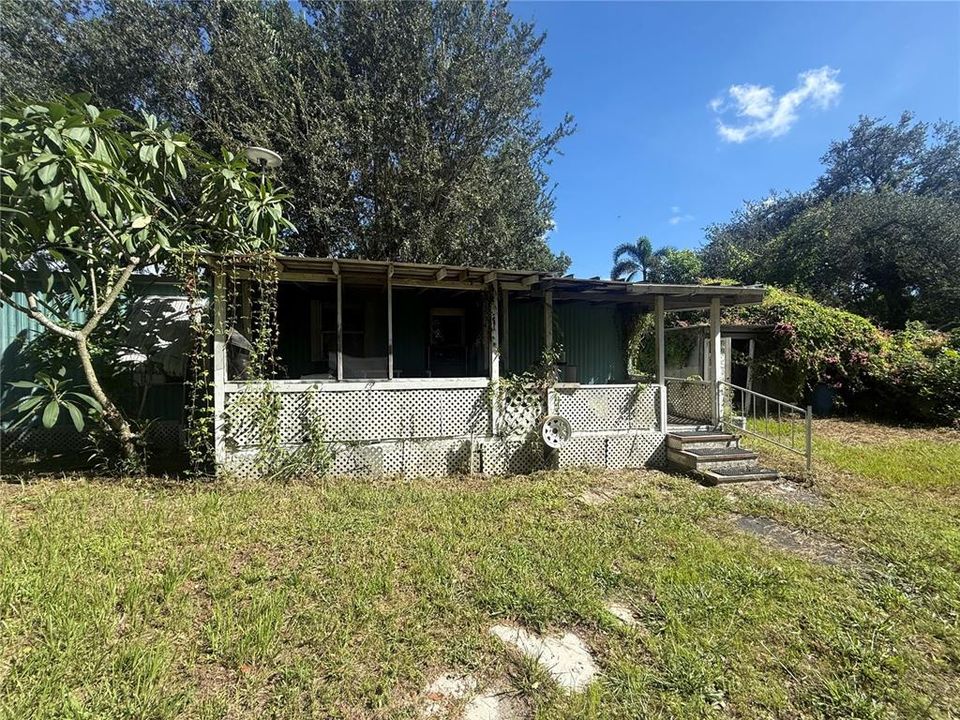 For Sale: $74,900 (2 beds, 1 baths, 600 Square Feet)