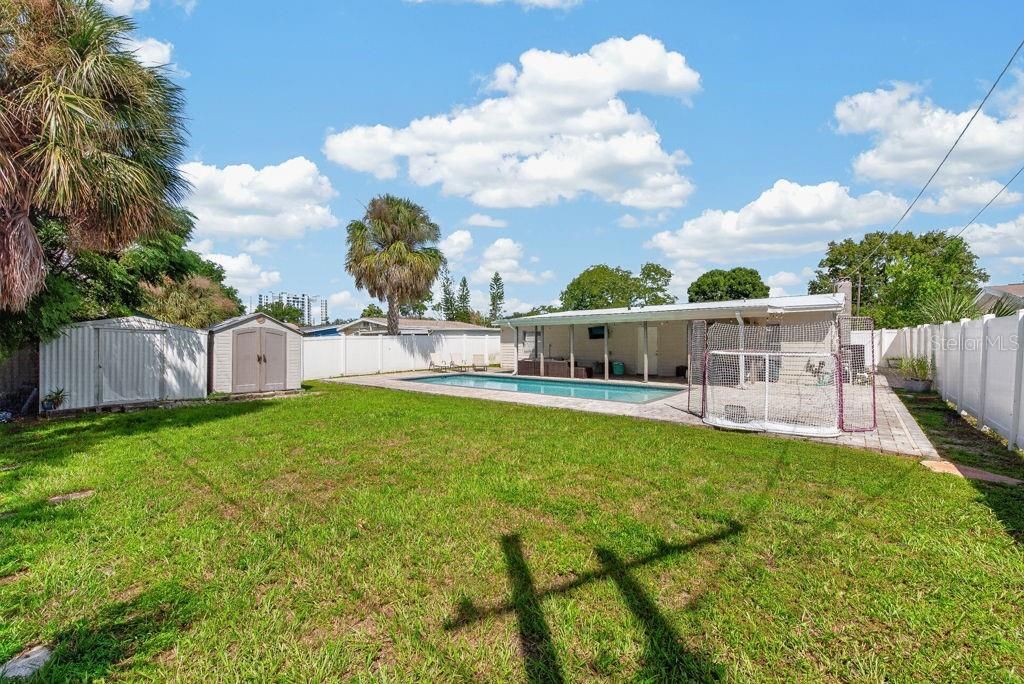 En Venta: $584,000 (4 camas, 2 baños, 1825 Pies cuadrados)