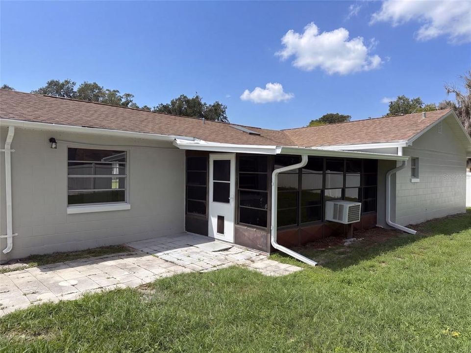 For Sale: $248,000 (2 beds, 2 baths, 1199 Square Feet)