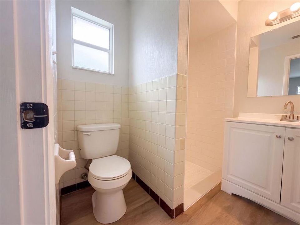 For Sale: $248,000 (2 beds, 2 baths, 1199 Square Feet)