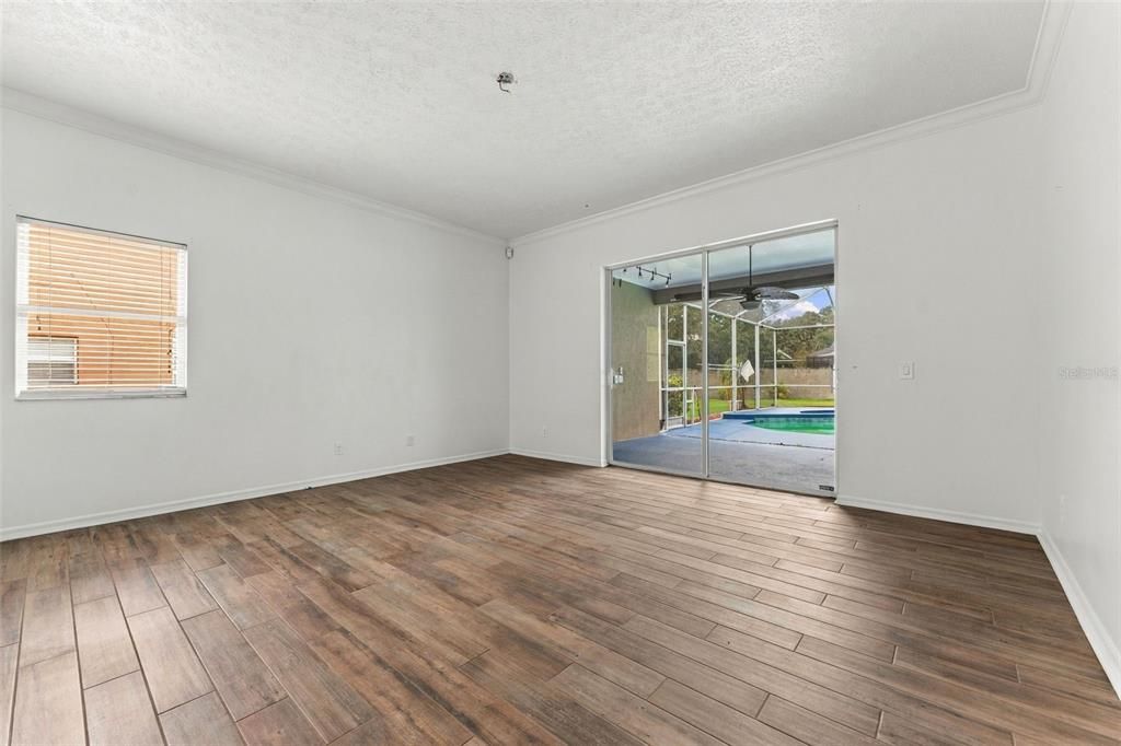 На продажу: $649,900 (4 спален, 3 ванн, 3245 Квадратных фут)