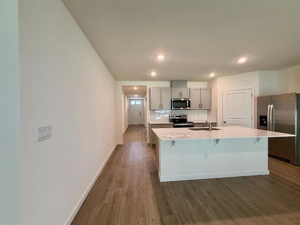 En Renta: $2,550 (4 camas, 2 baños, 1828 Pies cuadrados)