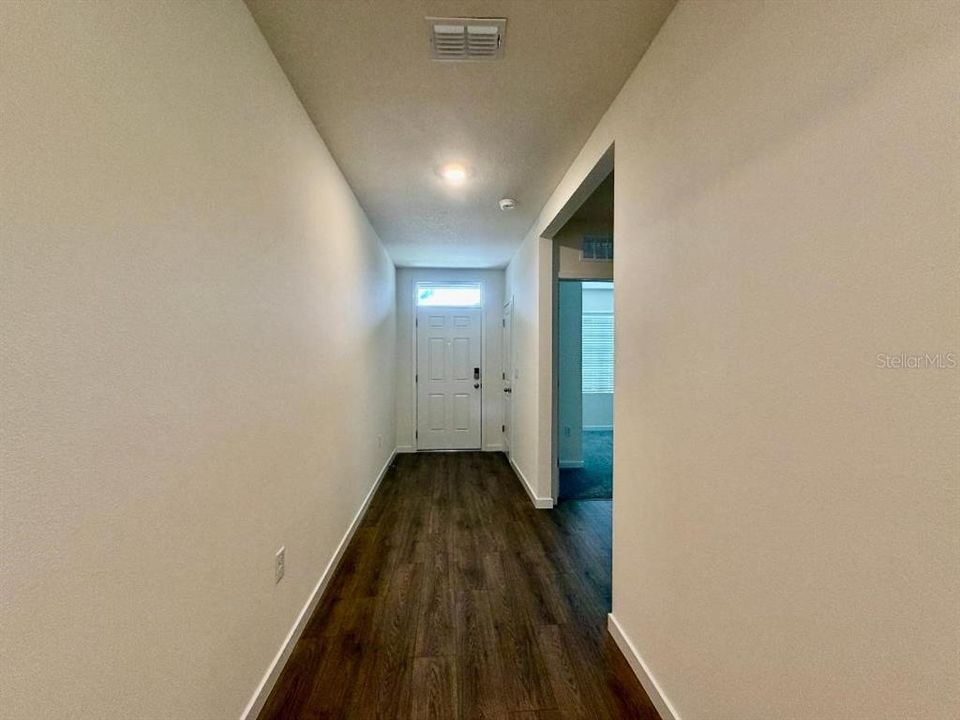 En Renta: $2,550 (4 camas, 2 baños, 1828 Pies cuadrados)